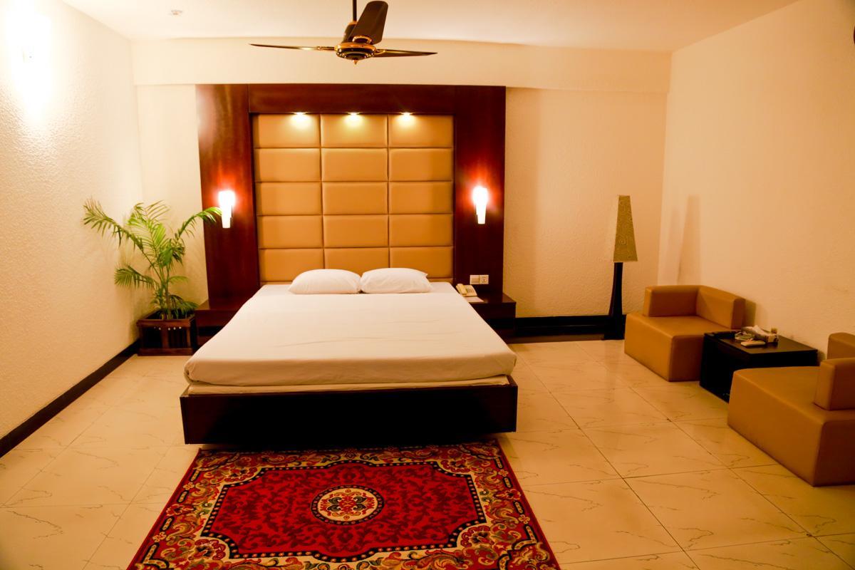 Hotel Castle Salam Khulna Exteriér fotografie